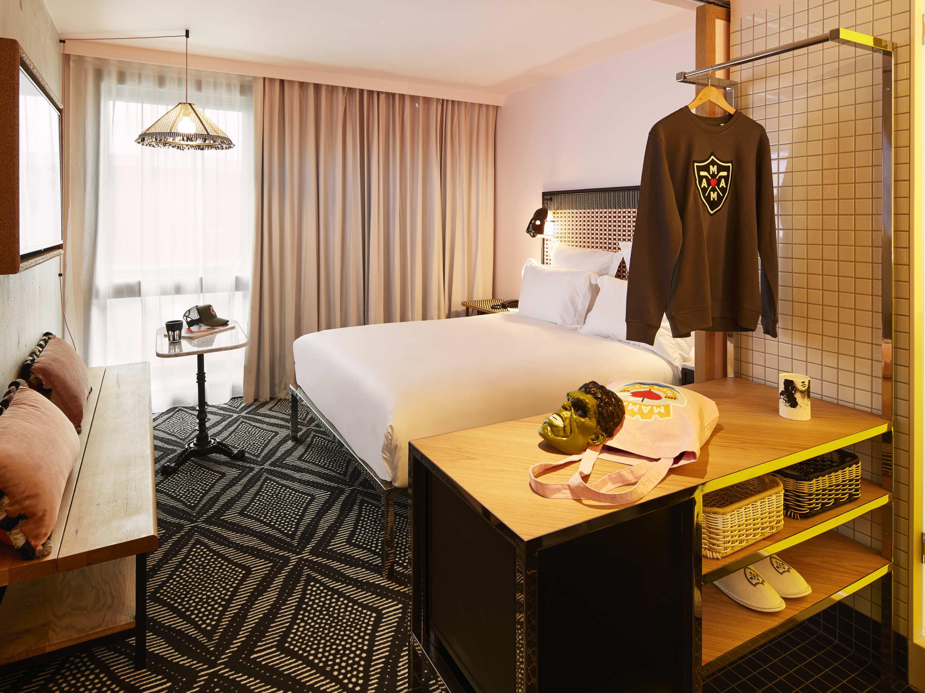 มามา เชลเตอร์ ปานรีส เวสต์ Hotel ปารีส ภายนอก รูปภาพ