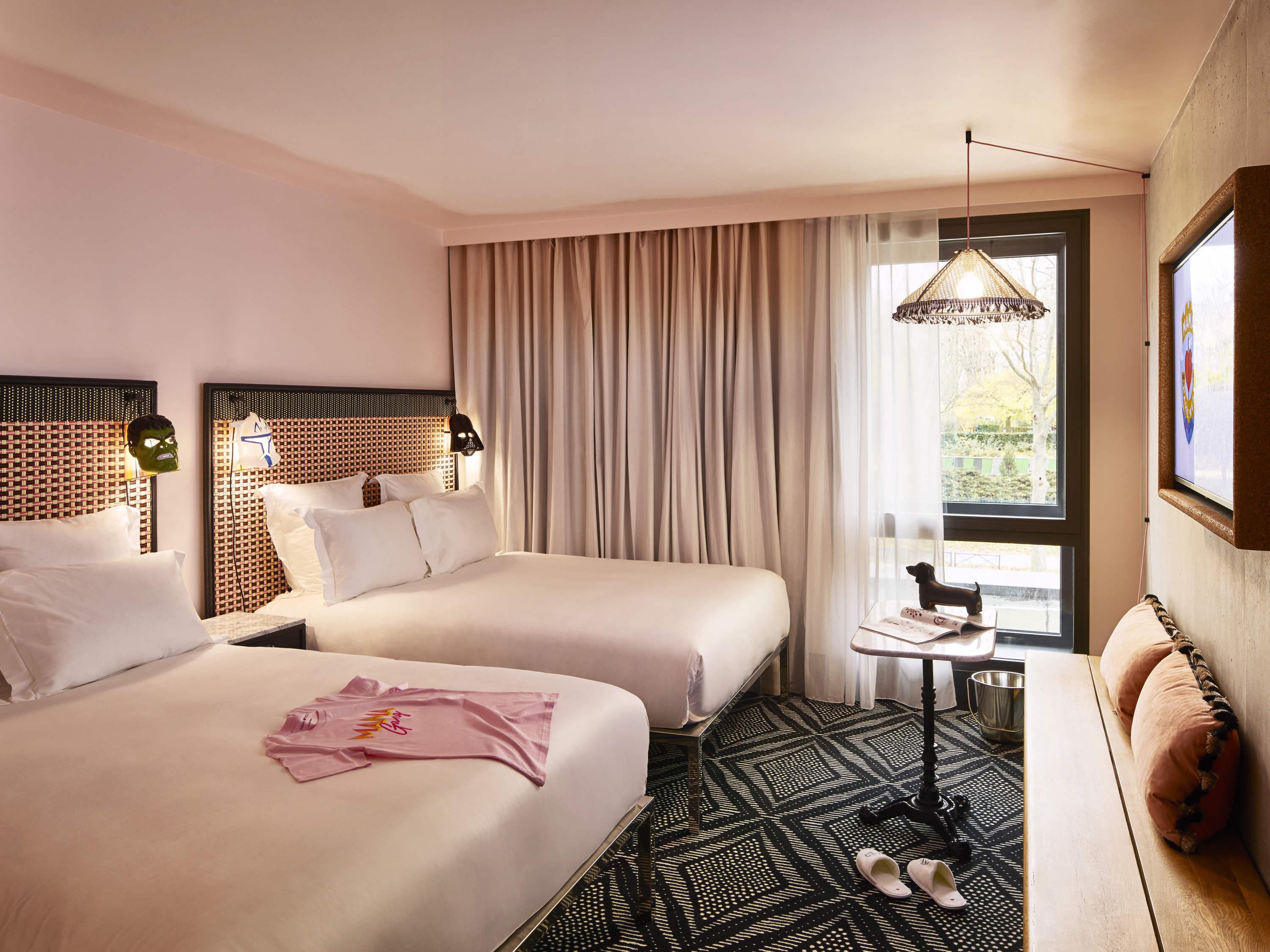 มามา เชลเตอร์ ปานรีส เวสต์ Hotel ปารีส ภายนอก รูปภาพ