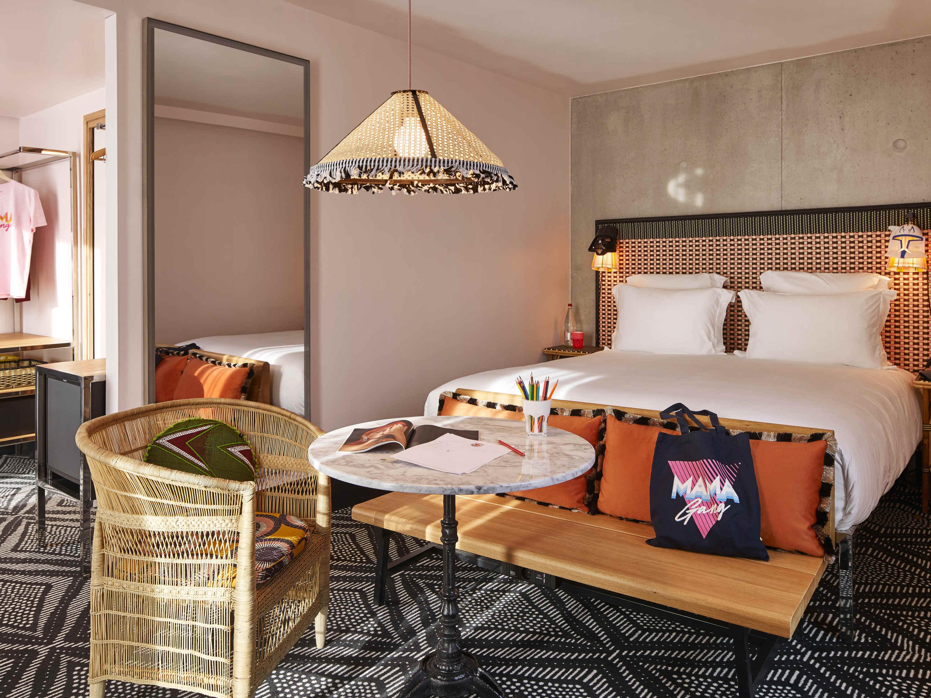 มามา เชลเตอร์ ปานรีส เวสต์ Hotel ปารีส ภายนอก รูปภาพ
