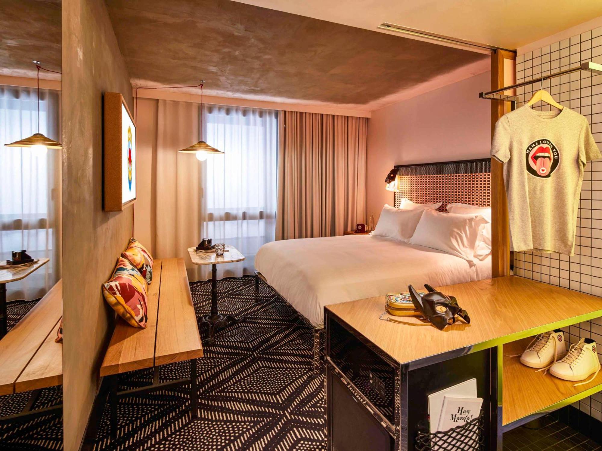มามา เชลเตอร์ ปานรีส เวสต์ Hotel ปารีส ภายนอก รูปภาพ