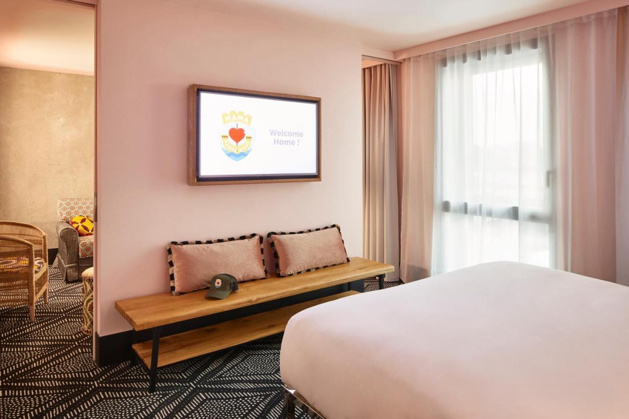 มามา เชลเตอร์ ปานรีส เวสต์ Hotel ปารีส ภายนอก รูปภาพ